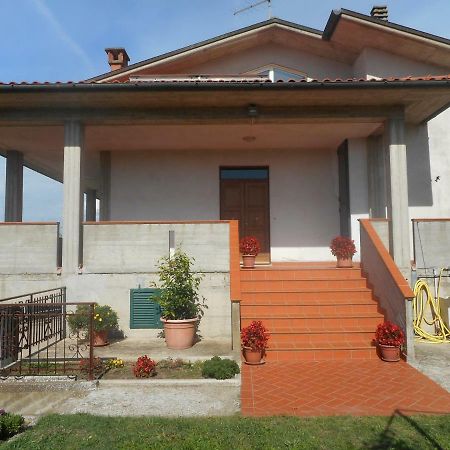 Poggio Fiorito Apartment คาสติญโญน ฟิโอเรนทิโน ภายนอก รูปภาพ