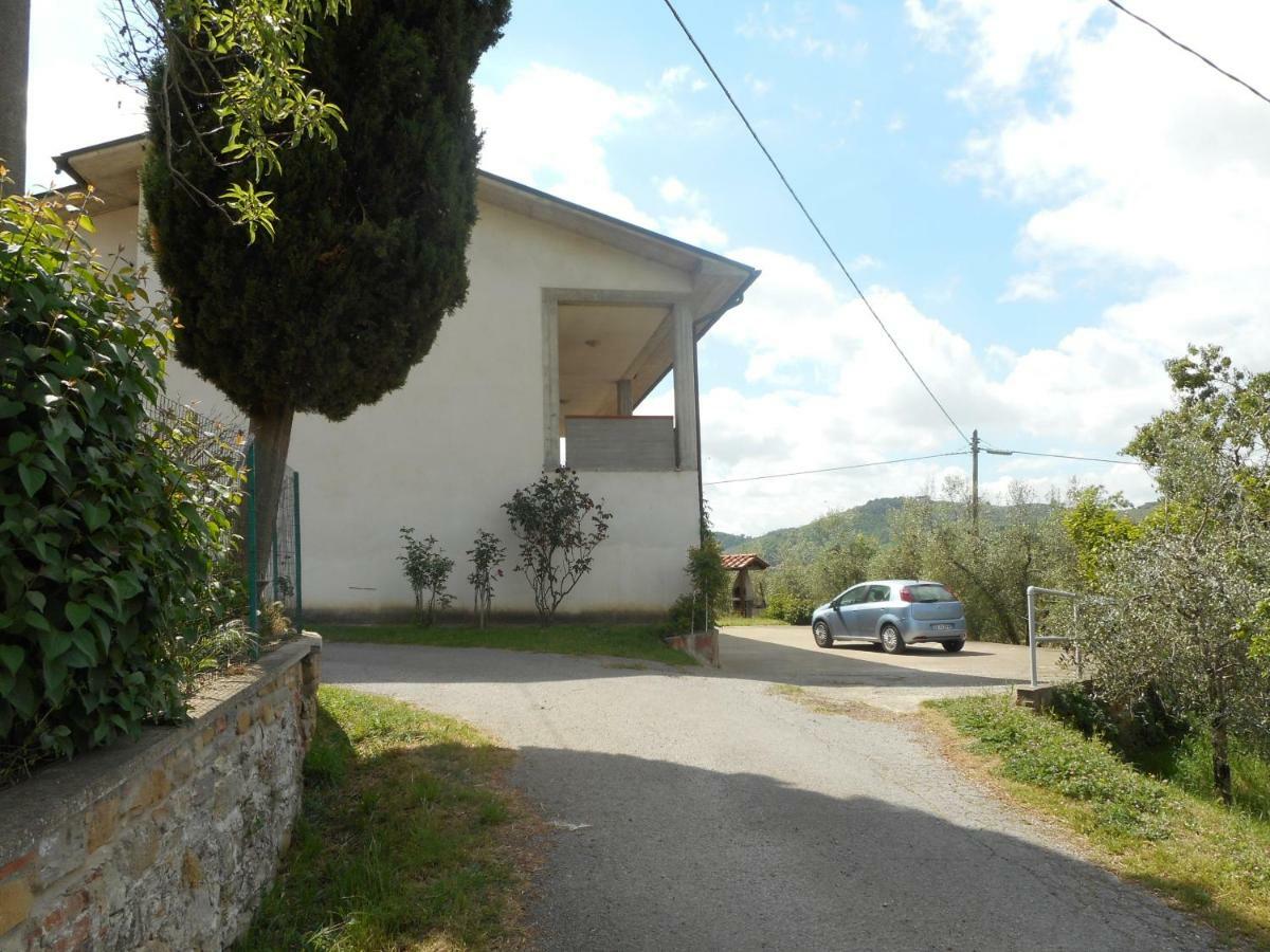 Poggio Fiorito Apartment คาสติญโญน ฟิโอเรนทิโน ภายนอก รูปภาพ
