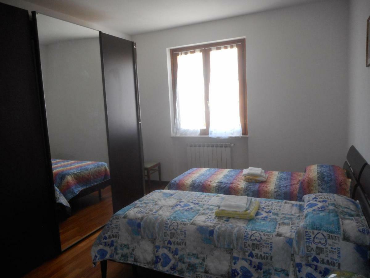 Poggio Fiorito Apartment คาสติญโญน ฟิโอเรนทิโน ภายนอก รูปภาพ