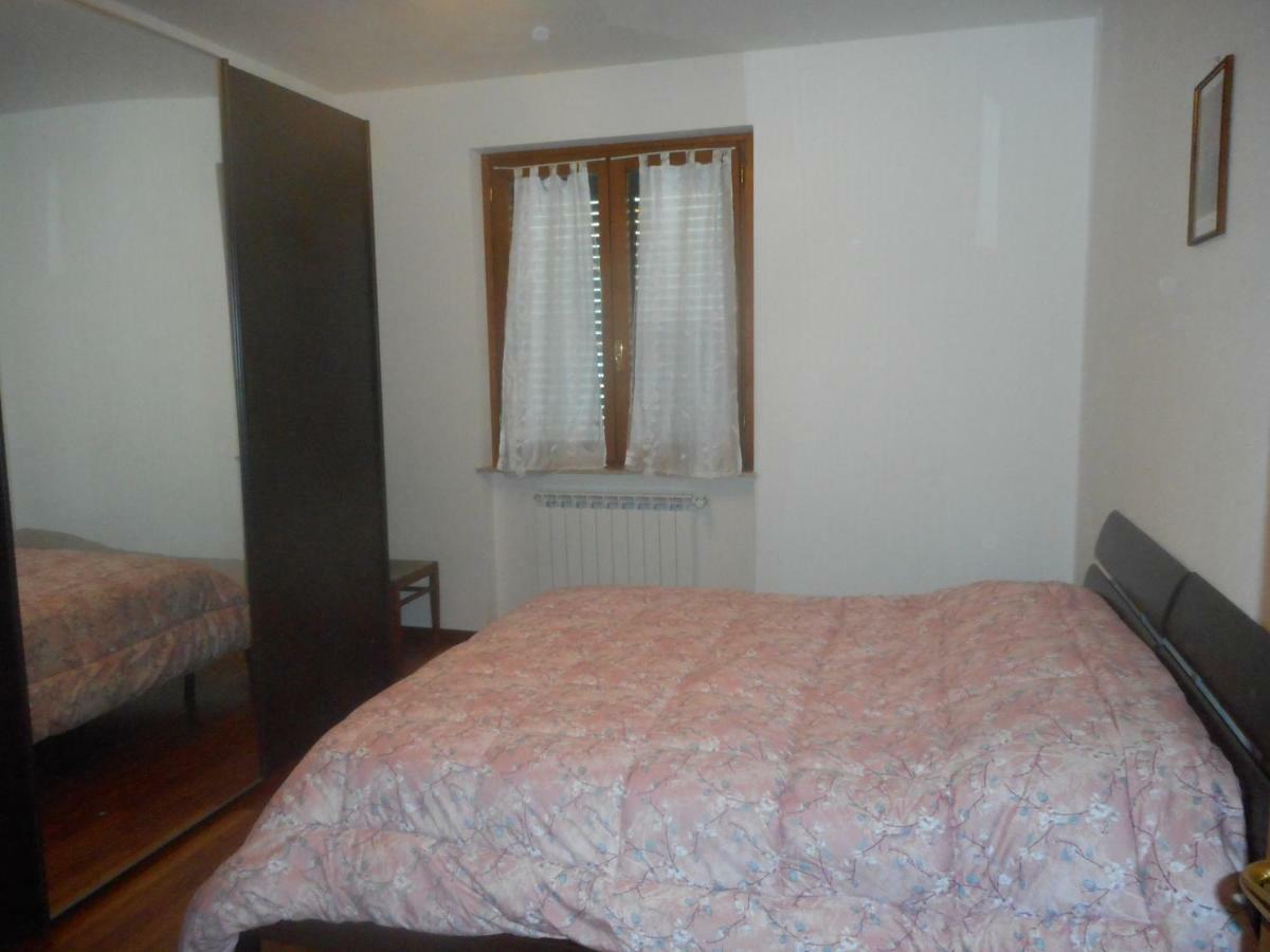 Poggio Fiorito Apartment คาสติญโญน ฟิโอเรนทิโน ภายนอก รูปภาพ