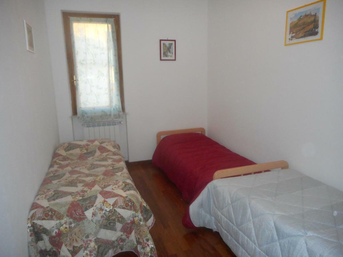 Poggio Fiorito Apartment คาสติญโญน ฟิโอเรนทิโน ภายนอก รูปภาพ